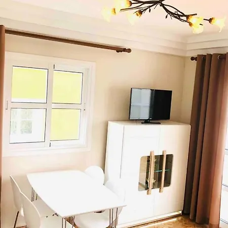 아파트 Apartment 1 Bedroom Torviscas 31 Playa Pool V 8 아데제